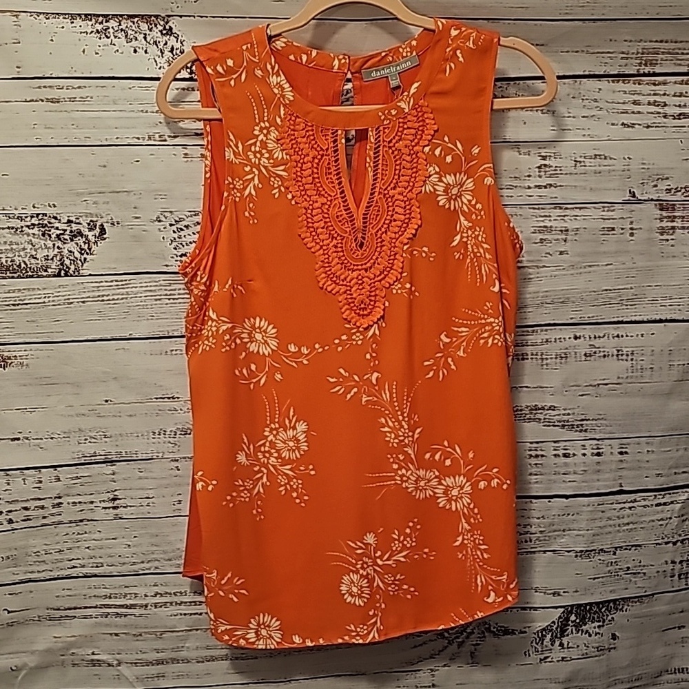 Floral Sleeveless Top with Lace Detail NWT